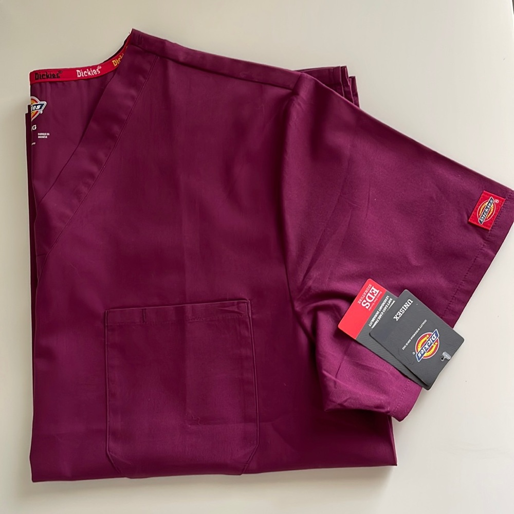 Unisex Dickies one pocket scrub top